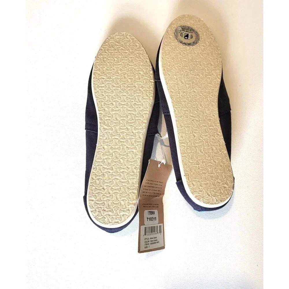 Women's TOMS Classic Alpargata Slip-On Shoe - Picture 5 of 6